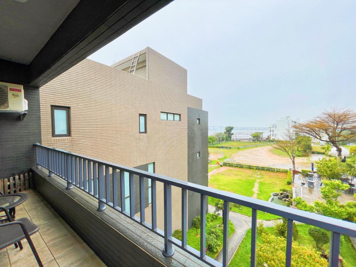 Breeze And Waves Hostel Jinning ภายนอก รูปภาพ