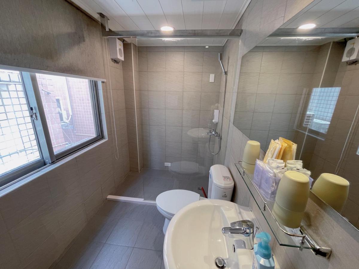 Breeze And Waves Hostel Jinning ภายนอก รูปภาพ