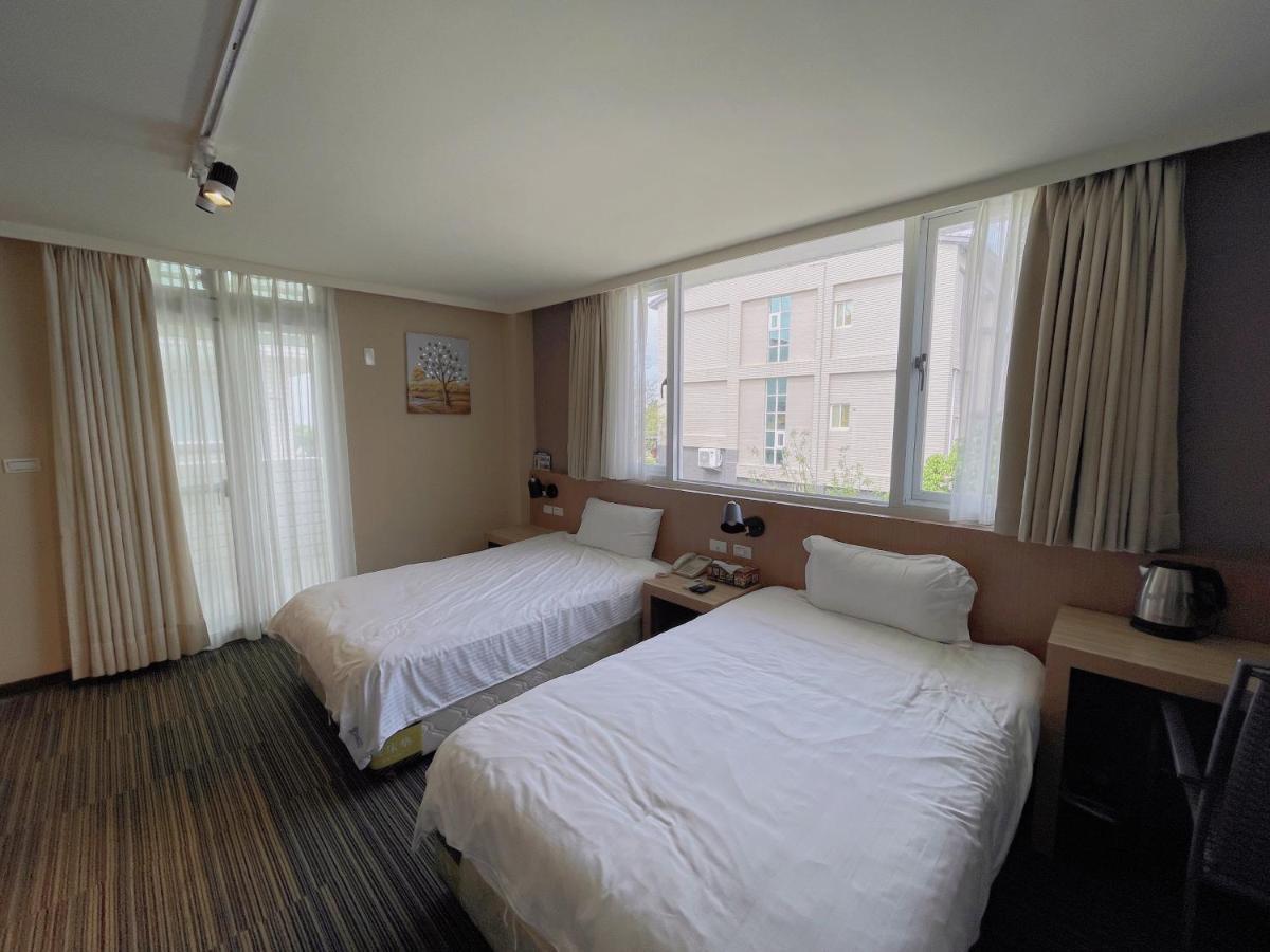 Breeze And Waves Hostel Jinning ภายนอก รูปภาพ
